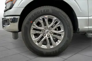 Ford F-150 2025 4x2 XLT 4p SuperCrew 5.5 ft. SB