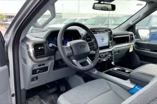 Ford F-150 2025 4x2 XLT 4p SuperCrew 5.5 ft. SB