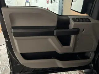 Ford F-150 2018 4x2 XL 4p SuperCrew 5.5 ft. SB