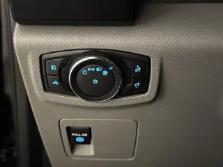 Ford F-150 2018 4x2 XL 4p SuperCrew 5.5 ft. SB