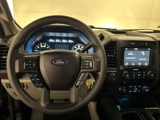 Ford F-150 2018 4x2 XL 4p SuperCrew 5.5 ft. SB