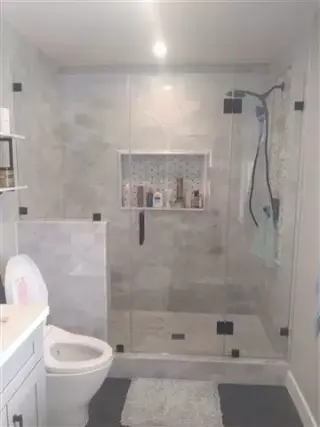 SHOWER DOORS, Ventanas y más !