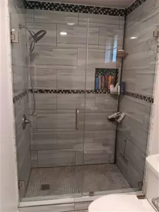 SHOWER DOORS, Ventanas y más !