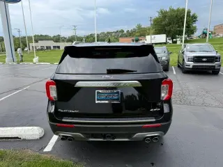 Ford Explorer 2023 AWD Platinum 4p SUV