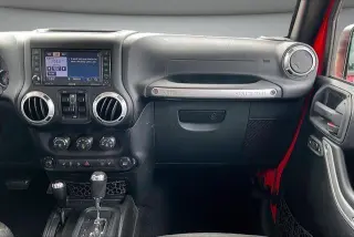 Jeep Wrangler Unlimited 2015 4x4 Sahara 4p SUV