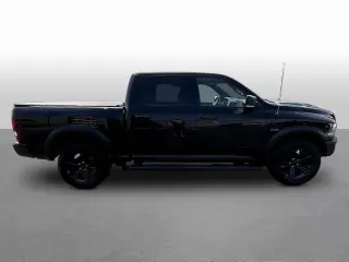 Ram 1500 Classic 2023 4x4 SLT 4p Cabina Extendida 5.5 pies Bastidor Camioneta