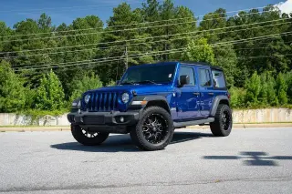 Jeep Wrangler Unlimited 2018 4x4 Sport 4p SUV (lanzamiento de mitad de año)