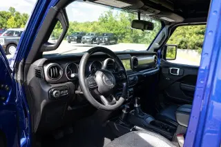 Jeep Wrangler Unlimited 2018 4x4 Sport 4p SUV (lanzamiento de mitad de año)