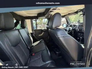 Jeep Wrangler Unlimited 2017 4x4 Sahara 4p SUV