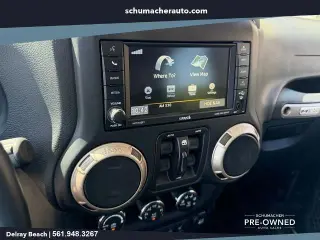 Jeep Wrangler Unlimited 2017 4x4 Sahara 4p SUV