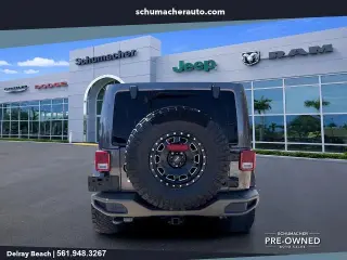 Jeep Wrangler Unlimited 2017 4x4 Sahara 4p SUV