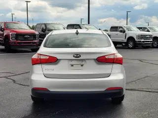 Kia Forte 2015 LX 4p Sedan 6A