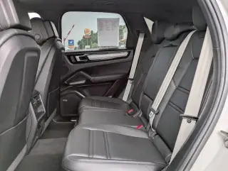 Porsche Cayenne 2022 AWD 4p SUV