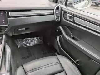 Porsche Cayenne 2022 AWD 4p SUV