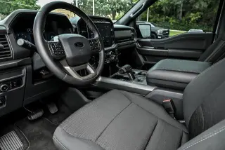 Ford F-150 2024 4x4 XLT 4p SuperCrew 5.5 ft. SB