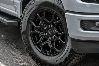 Ford F-150 2024 4x4 XLT 4p SuperCrew 5.5 ft. SB