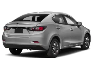Toyota Yaris 2019 XLE 4p. Sedán