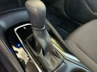 Toyota Corolla 2025 LE Sedán 4p