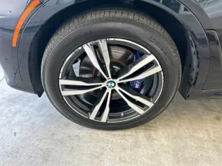 BMW X7 2022 AWD xDrive40i 4p Puertas Vehículo de Deporte y Actividades