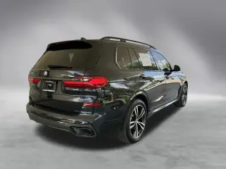 BMW X7 2022 AWD xDrive40i 4p Puertas Vehículo de Deporte y Actividades