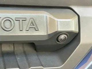 Toyota Tundra 2024 4x2 SR5 4p Camión Cabina CrewMax LB