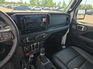 Jeep Wrangler 2025 4x4 Rubicon 4xe 4p SUV