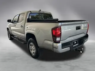 Toyota Tacoma 2022 4x2 SR5 4p Doble Cab 5.0 ft SB
