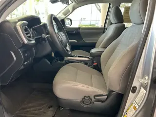 Toyota Tacoma 2022 4x2 SR5 4p Doble Cab 5.0 ft SB