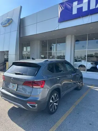 Volkswagen Taos 2022 SE 4p SUV