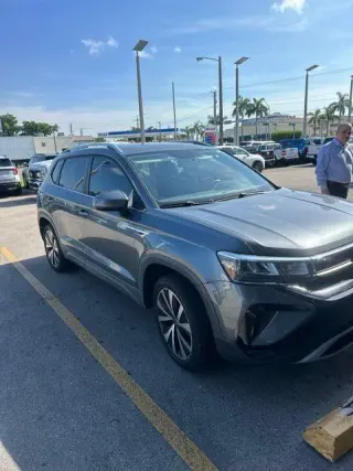 Volkswagen Taos 2022 SE 4p SUV