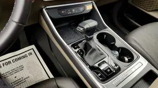 Kia Carnival 2025 EX 4dr Minivan