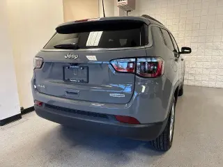 Jeep Compass 2023 4x4 Latitude Lux 4p SUV