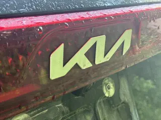 Kia Carnival 2023 SX Prestige 4dr Minivan