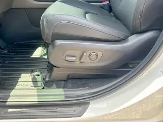 Kia Carnival 2025 LXS 4dr Mini-Van