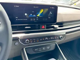 Kia Carnival 2025 LXS 4dr Mini-Van