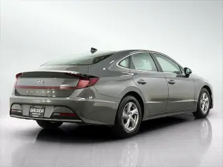 Hyundai SONATA 2022 SE 4p Sedan (lanzamiento de mitad de año)