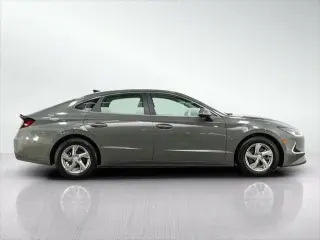 Hyundai SONATA 2022 SE 4p Sedan (lanzamiento de mitad de año)