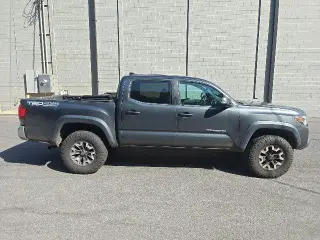 Toyota Tacoma 2019 4x4 TRD Todo Terreno 4p Doble Cabina 5.0 ft SB 6M
