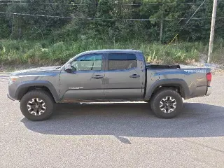 Toyota Tacoma 2019 4x4 TRD Todo Terreno 4p Doble Cabina 5.0 ft SB 6M