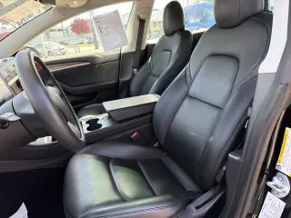 Tesla Model 3 2022 AWD Long Range 4p Sedan