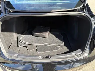 Tesla Model 3 2022 AWD Long Range 4p Sedan