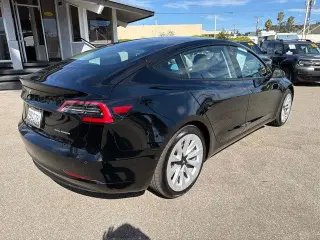 Tesla Model 3 2022 AWD Long Range 4p Sedan
