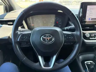 Toyota Corolla 2023 SE 4p Sedan