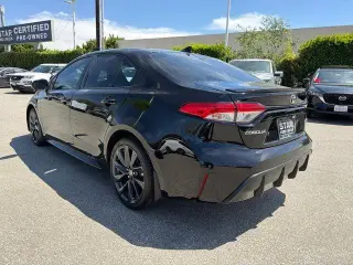 Toyota Corolla 2023 SE 4p Sedan