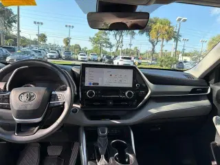 Toyota Highlander 2024 XLE SUV 4p.