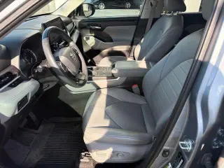 Toyota Highlander 2024 XLE SUV 4p.