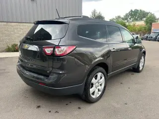Chevrolet Traverse 2017 LT 4dr SUV con 1LT