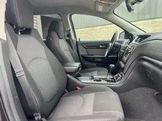 Chevrolet Traverse 2017 LT 4dr SUV con 1LT