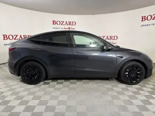 Tesla Model Y 2024 Long Range 4p Crossover