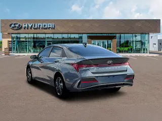 Hyundai ELANTRA 2026 SEL Sport Premium 4p Sedan